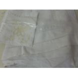 A vintage linen table cloth and 6 napkins