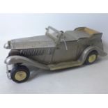 A vintage trinket box in the form of a Rolls Royce, H.15 W.40 D.17cm