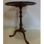 A Georgian mahogany wine table, H.70 D.54cm