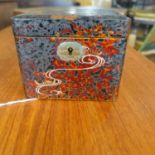 A 19th century Japanese lacquered and hand-painted tea caddy, 8 x 10 x 8cm