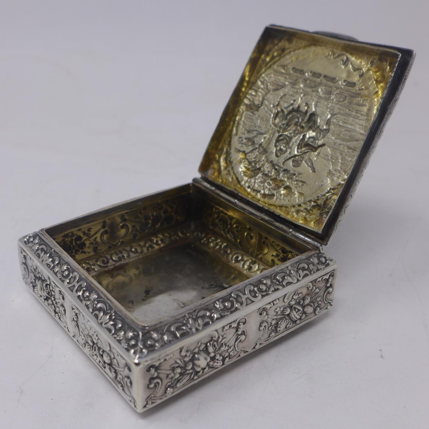A French silver snuff box, with repousse embossed decoration with vignette of scene from Exodus of - Image 3 of 4