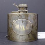 A George V silver hip flask by Goldsmiths & Silversmiths Company, London 1917, weight approx. 3.
