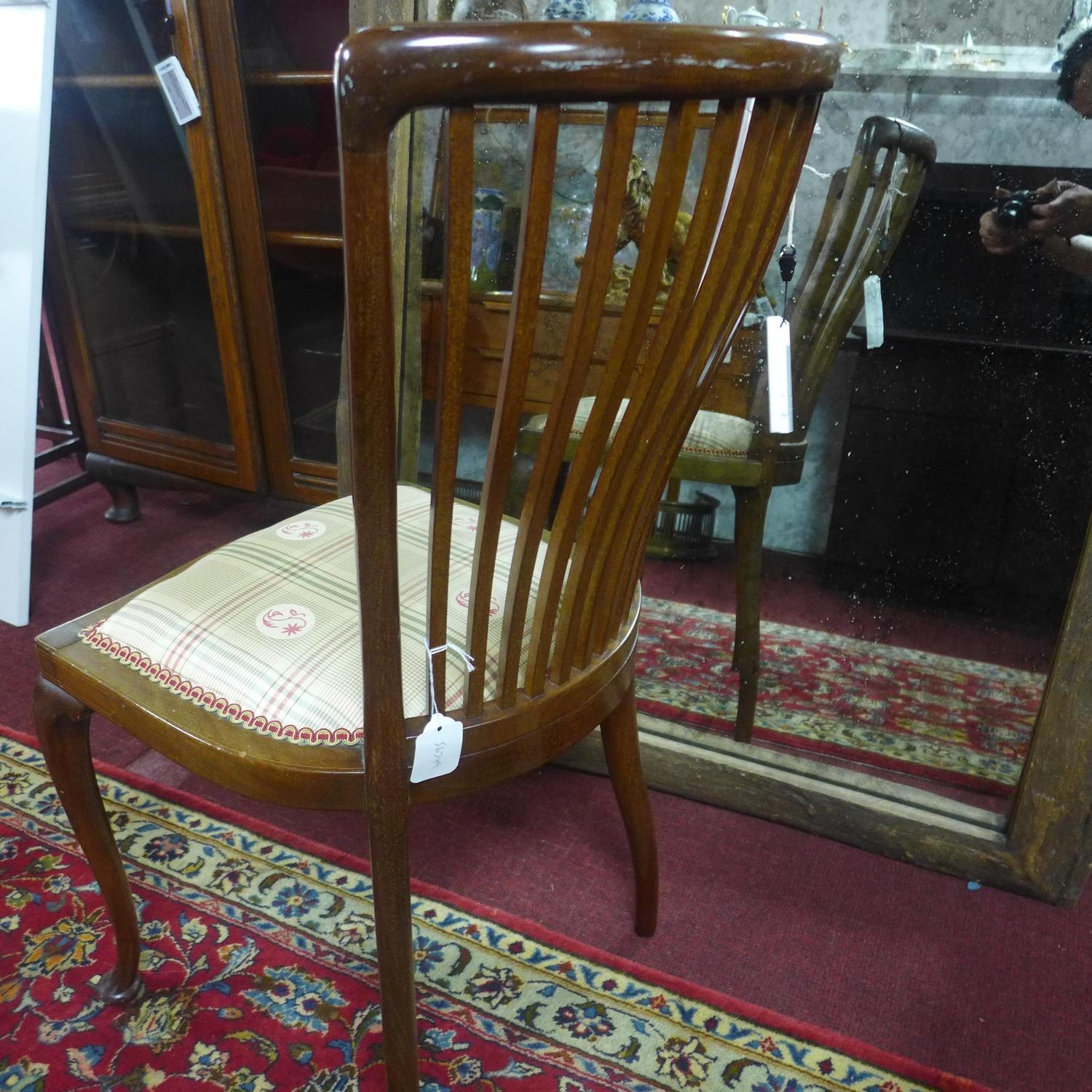 An Edwardian inlaid mahogany chair - Image 3 of 3