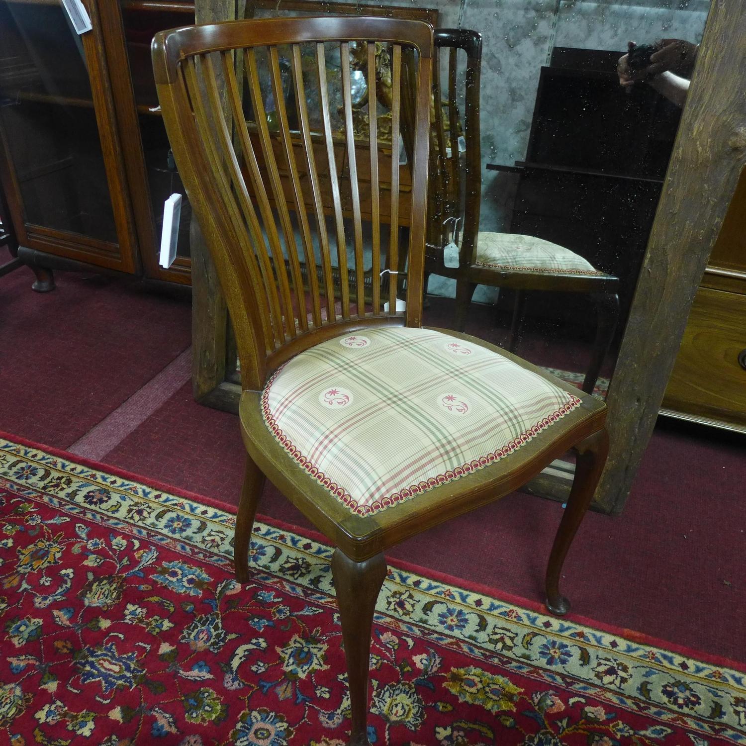 An Edwardian inlaid mahogany chair - Image 2 of 3