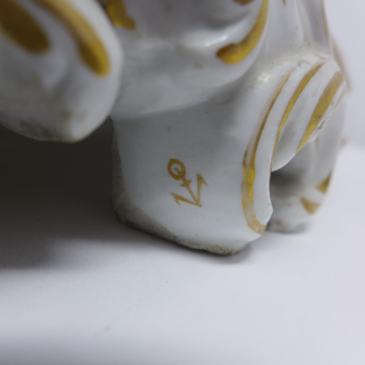 A late 18th/early 19th century Chelsea porcelain figural group, with gold anchor mark to verso, - Image 11 of 11