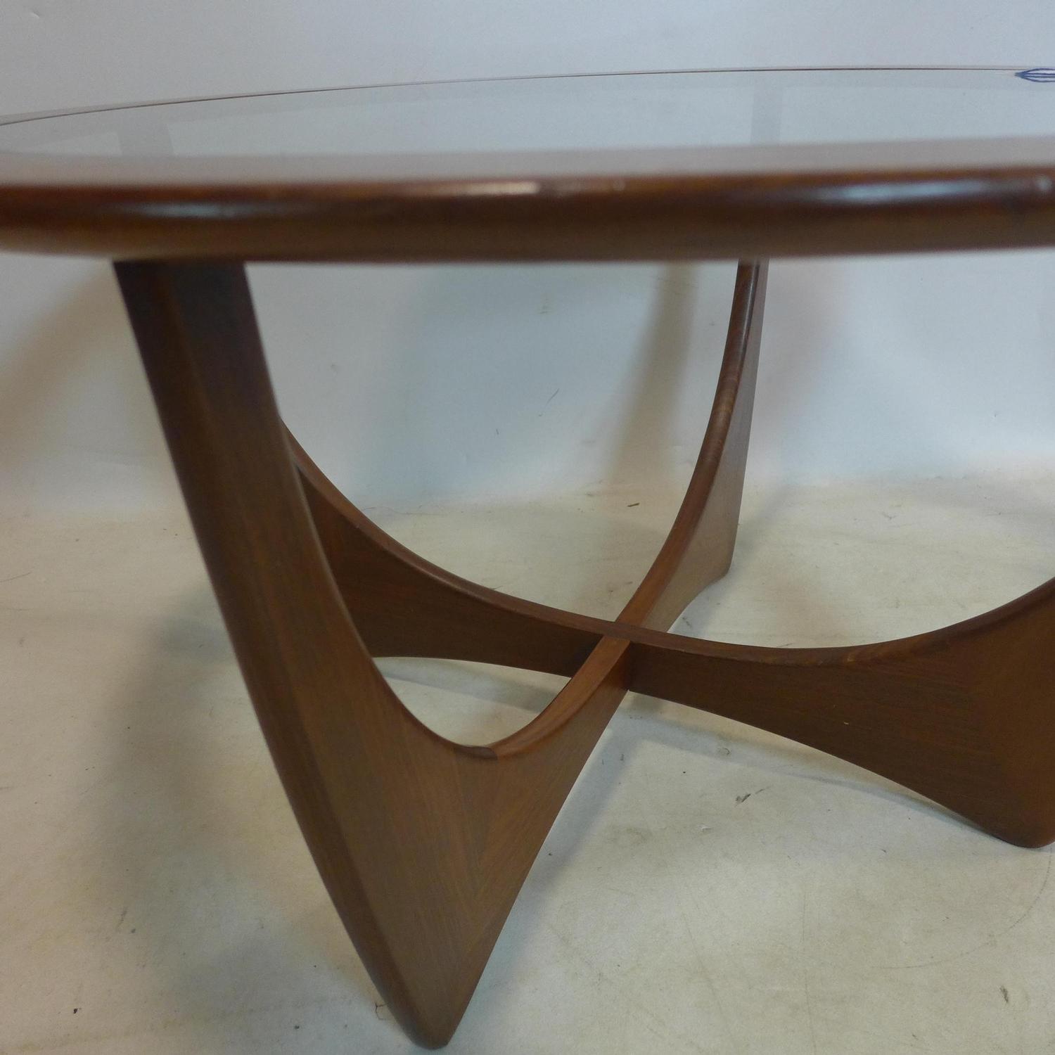 A 20th century teak G-plan astro coffee table, H.45 D.84cm - Image 2 of 2