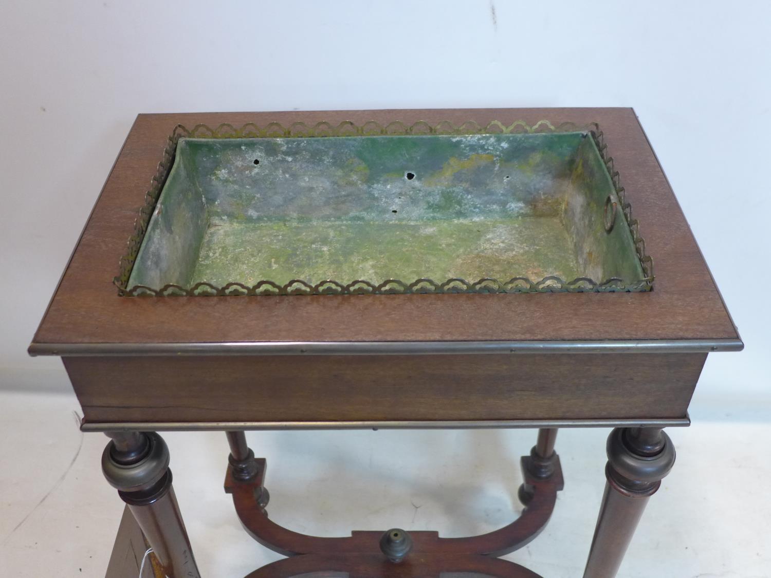 A 19th century French brass inlaid walnut jardiniere stand, H.75 W.50 D.34cm - Image 4 of 4