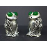 A pair of novelty condiments in the form of frogs, H.5cm (2)