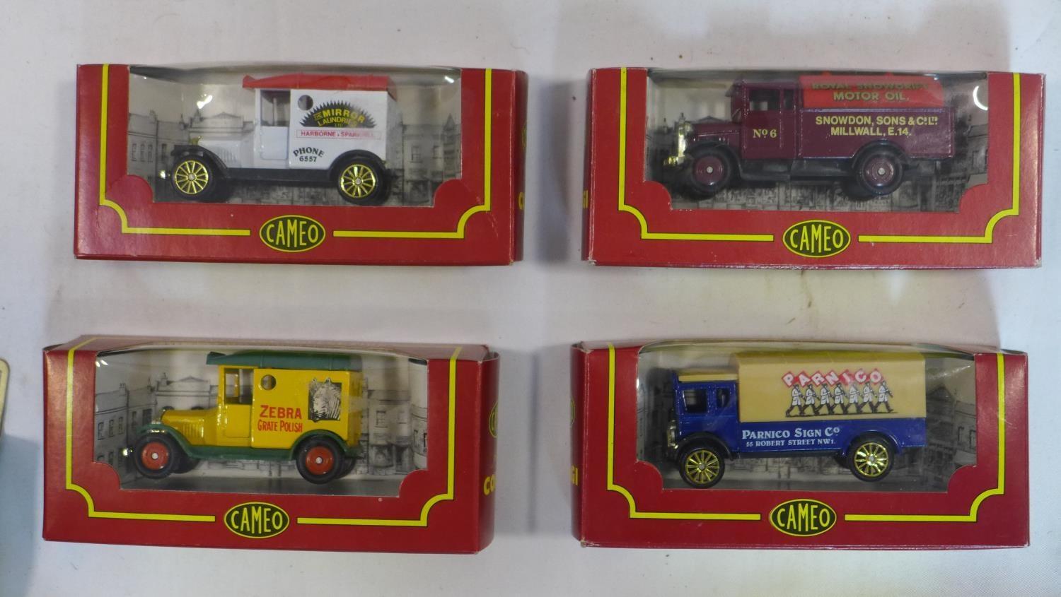 A collection of 20 vintage die cast toy cars, to include Dinky, Corgi and Days Gone examples, in - Image 3 of 4