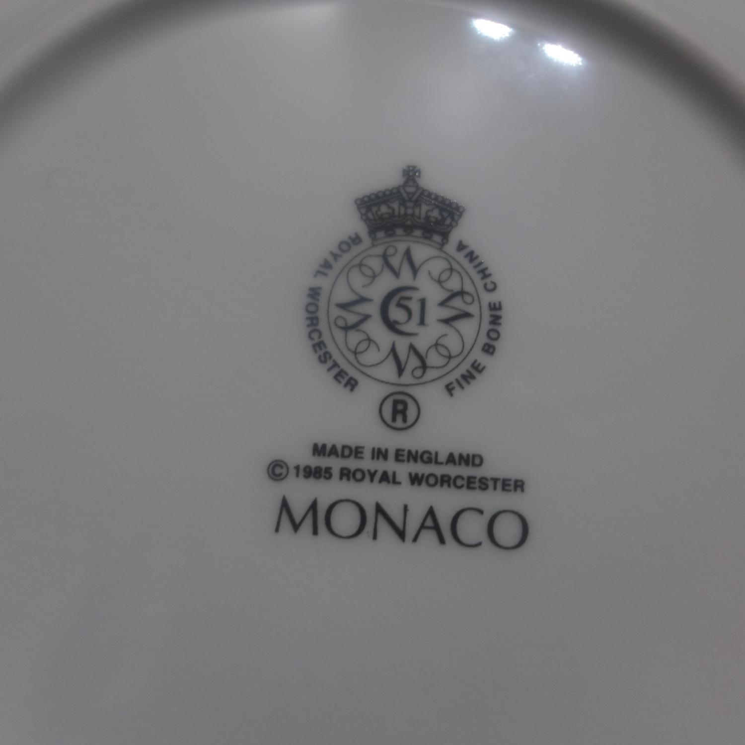 A Royal Worcester Monaco pattern fine bone china part tea/dinner service, to include teapot, hot - Image 2 of 2