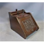 20th century coal scuttle with scoop, wood and brass, 35 x 35 x 45 cm