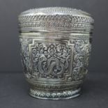 A Burmese white metal bowl embossed with figures of animals. Diameter 9 cm, H. 9,5 cm, Weight 4.02