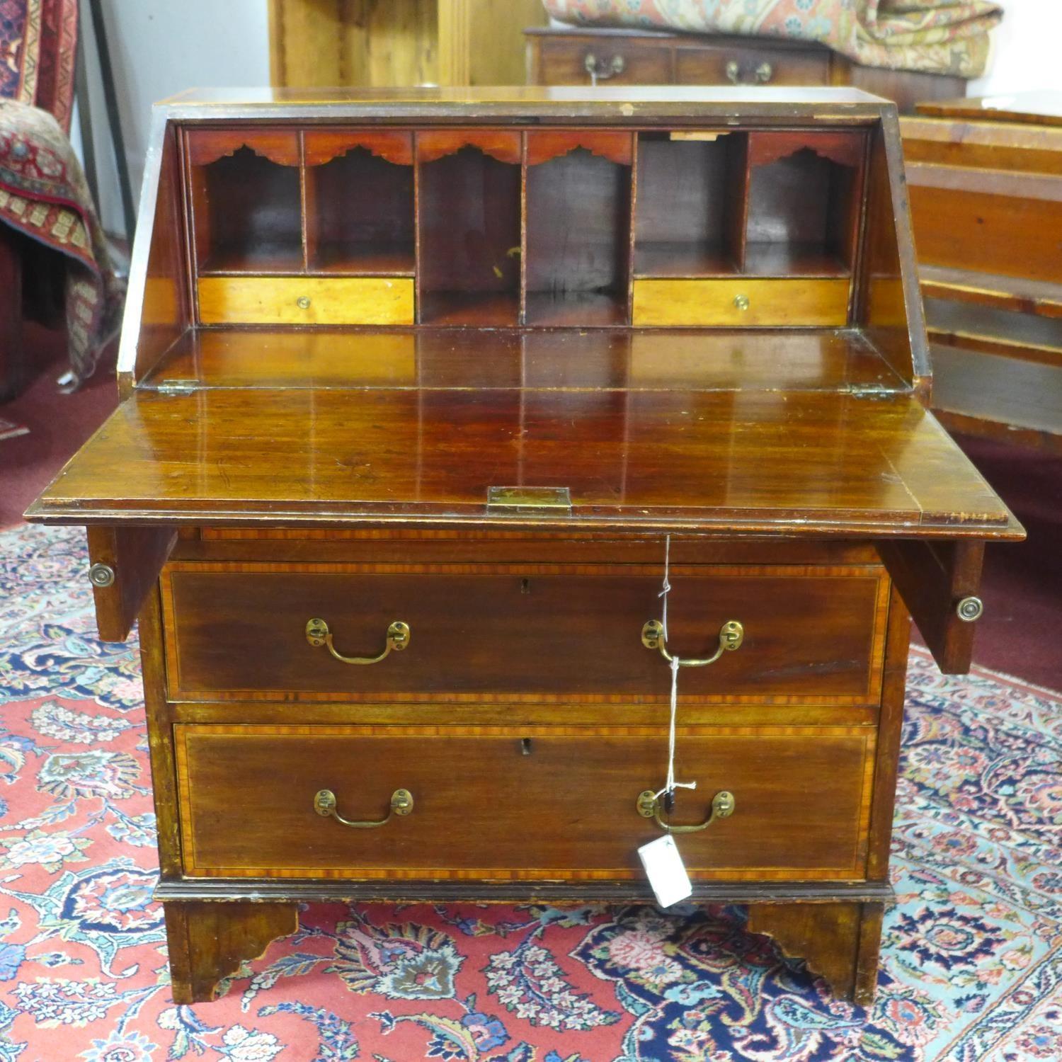 An Edwardian Sheraton Revival inlaid mahogany bureau, with shell paterae to slope, having fitted - Image 3 of 3