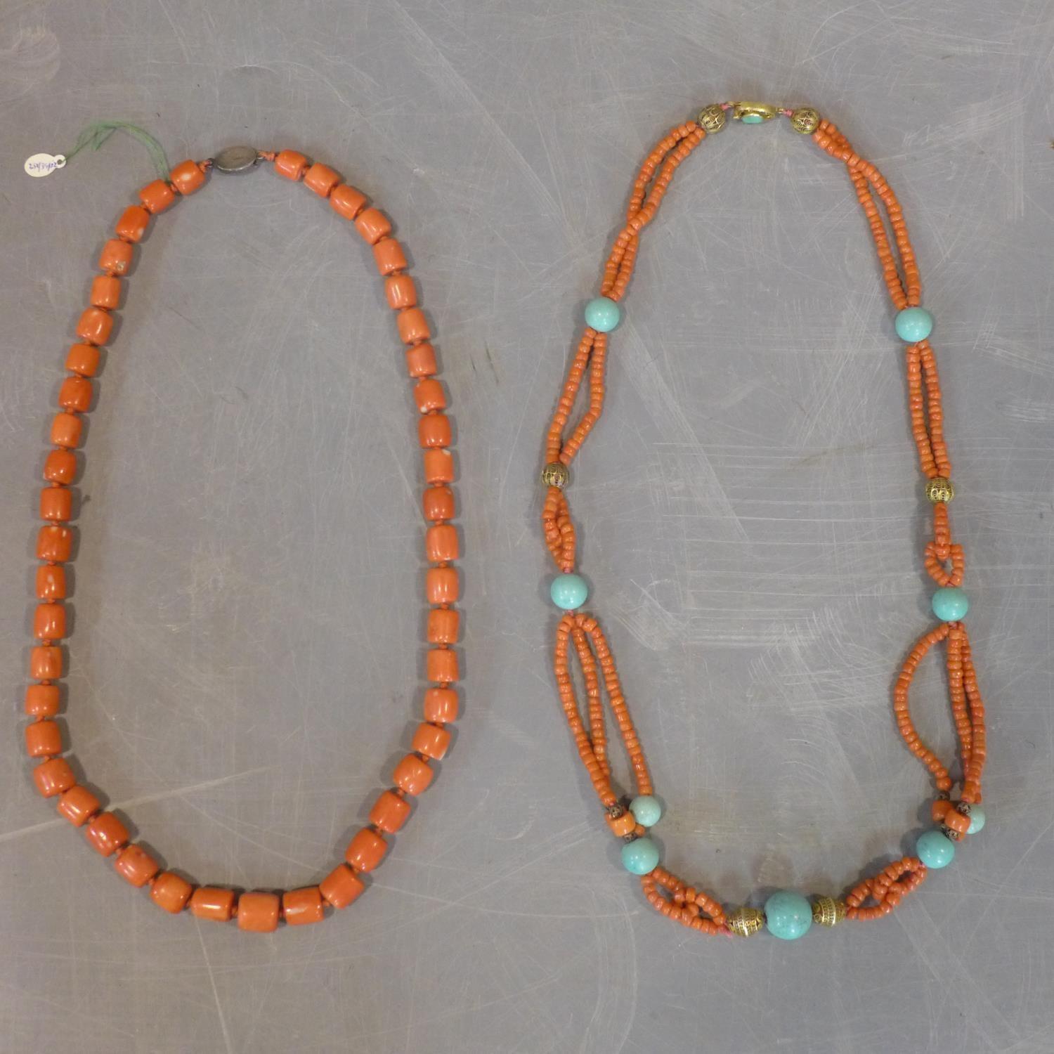 Three necklaces to include a coral beaded necklace, a turquoise and coral necklace, a turquoise, - Image 3 of 4