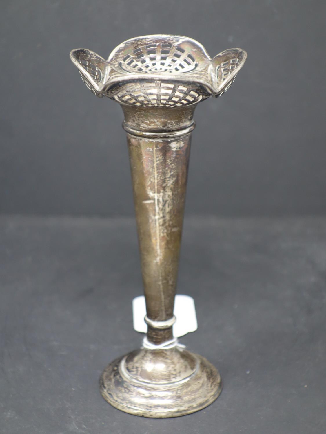 A silver tulip vase, with pierced scalloped rim above tapered stem and stepped circular base, - Image 7 of 7