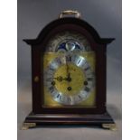 A 20th century German mantle clock with movement by Franz Hermle, H.26 W.23 D.15cm
