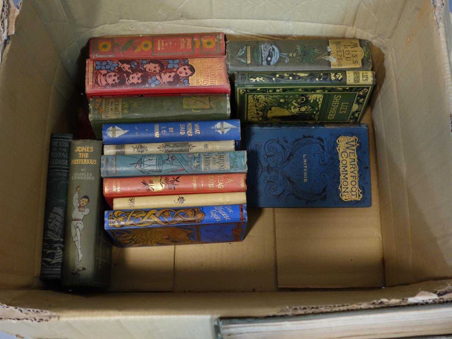 A collection of late 19th / early 20th century bindings, with Art Nouveau decoration - Bild 2 aus 2