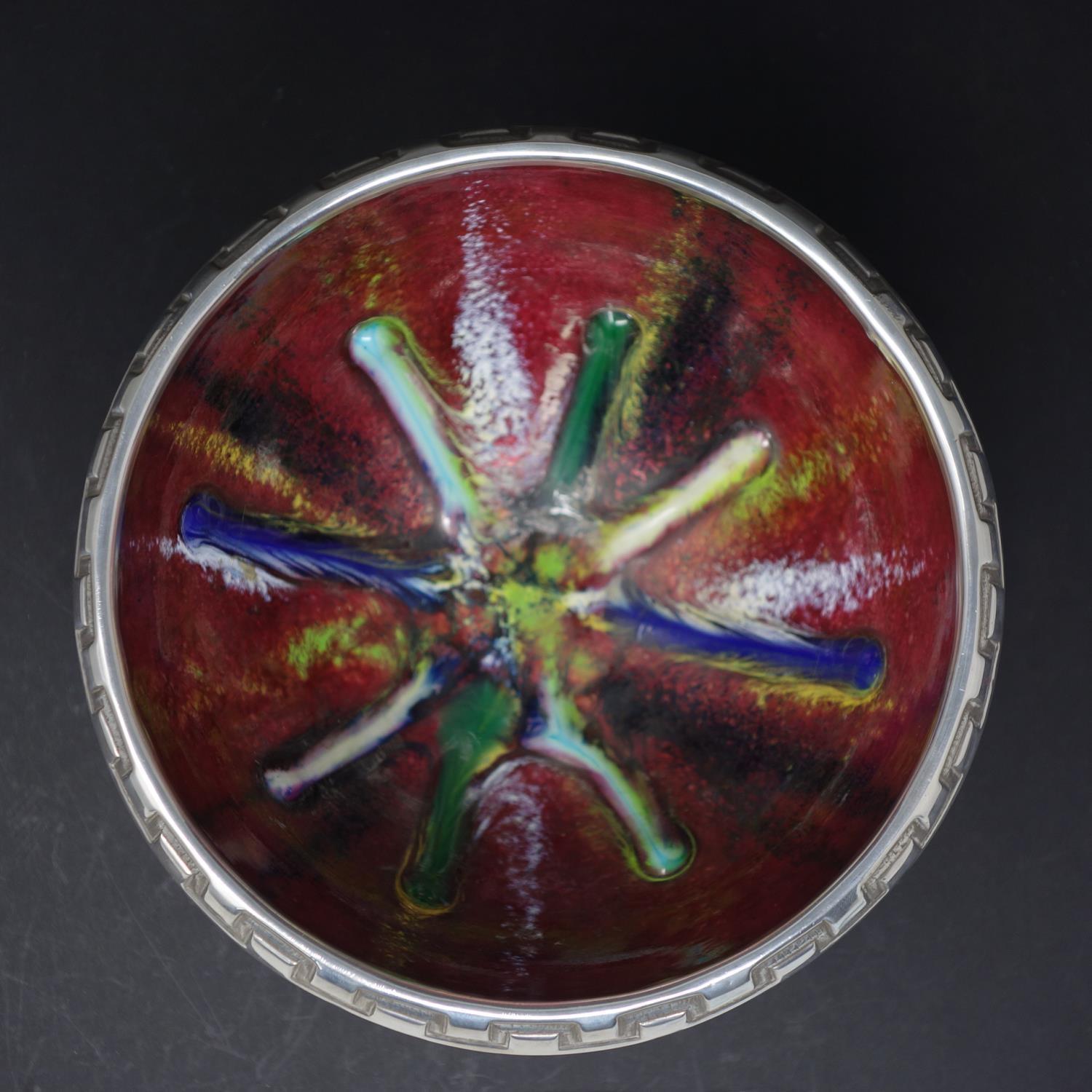 A Judaic silver and enamel bowl, the bowl with multi-coloured mottled decoration with silver rim and - Bild 2 aus 5