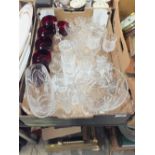 A TRAY OF ASSORTED GLASSWARE TO INCLUDE CUT GLASS VASES, STUART CRYSTAL ETC.