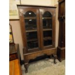 AN ANTIQUE OAK GLAZED BOOKCASE ON STAND H 171 W 100 CM