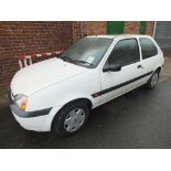 A WHITE FORD FIESTA - REGISTRATION W598 KBF - UNKNOWN MILEAGE, NONE RUNNER, HOUSE CLEARANCE