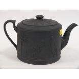 A WEDGWOOD BLACK BASALT TEAPOT