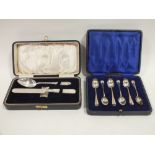 A SET OF SIX CASED HALLMARK SILVER TEA SPOONS TOGETHER WITH A HALLMARKED SILVER AND MOTHER OF