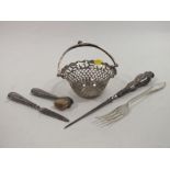 A BAG OF HALLMARKED SILVER TO INCLUDE A PIERCED BASKET, A HALLMARKED SILVER TOOTHBRUSH ETC