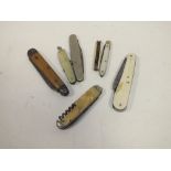 A COLLECTION OF VINTAGE POCKET KNIVES