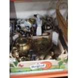 A SMALL TRAY OF BRASSWARE ETC TO INCLUDE A TEAPOT