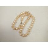 A CULTURED PEARL NECKLACE