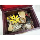 A VICTORIAN JEWELLERY BOX AND CONTENTS