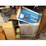 A SAMSUNG CAMCORDER TOGETHER WITH A BOX OF ASSORTED ELECTRICALS ETC.