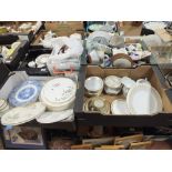 THREE TRAYS OF ASSORTED CHINA AND CERAMICS TO INCLUDE NORITAKE, WEDGWOOD, CONTINENTAL EXAMPLES ETC.