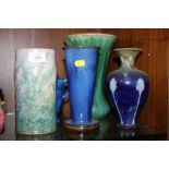 A COLLECTION OF ASSORTED VASES TO INCLUDE DENBY AND DOULTON (5)