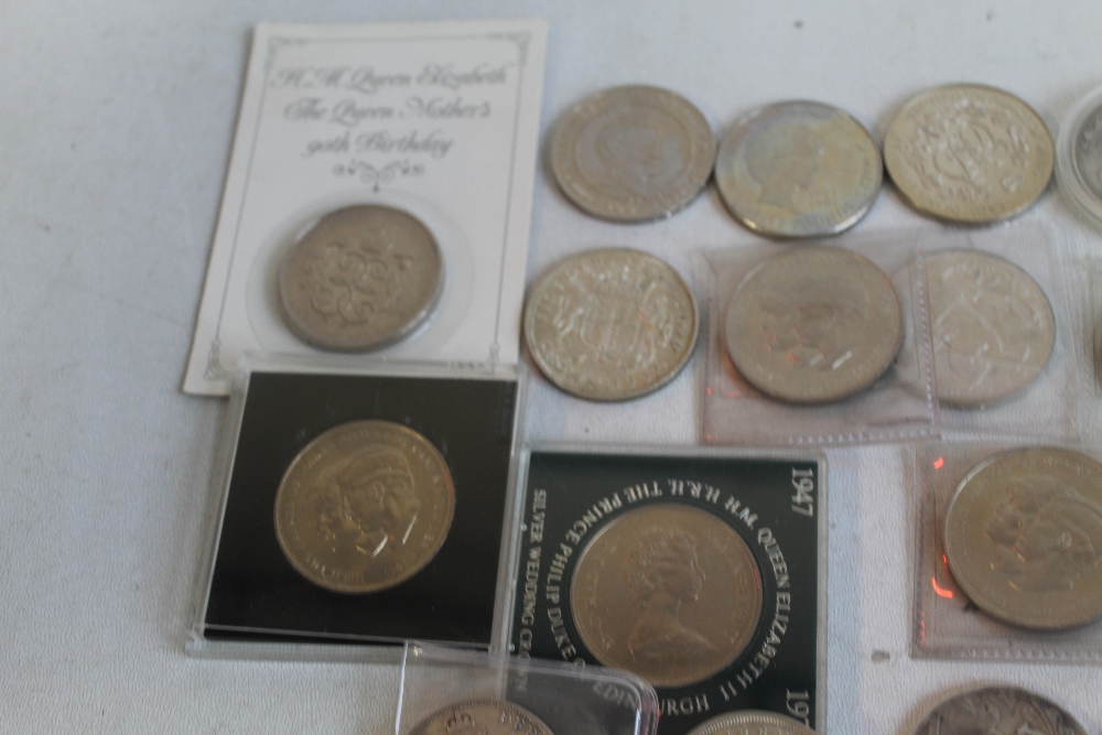 A QUANTITY OF CROWNS GEORGE IV-QEII, to include modern £5s and 2 double florins - Image 3 of 6