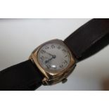 A HALLMARKED 9 CARAT GOLD BUREN WRIST WATCH, W 3 cm