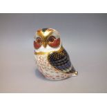 A ROYAL CROWN DERBY TAWNY OWL PAPERWEIGHT, gold stopper, H 9.5 cm