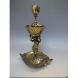 AN UNUSUAL GILT METAL CHERUBIC TABLE CENTREPIECE, overall H 29 cm