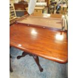 A LARGE REPRODUCTION MAHOGANY TWIN PEDESTAL DINING TABLE WITH ONE LEAF H 78 W 119 L 235 CM (EXTENDED