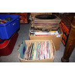 A QUANTITY OF 7" SINGLES RECORDS TO INCLUDE PAUL MCCARTNEY TOGETHER WITH A COLLECTION OF 78'S