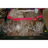A LARGE QUANTITY OF GLASSWARE TO INCLUDE EDINBURGH CRYSTAL