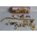 A COLLECTION OF CIRO AND OTHER COSTUME JEWELLERY