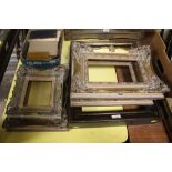 A COLLECTION OF GILT PICTURE FRAMES (6)