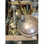 A TRAY OF BRASSWARE ETC TO INCLUDE A TABLE LAMP, TEAPOT ETC