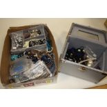 A SMALL CASE AND TRAY OF COSTUME JEWELLERY