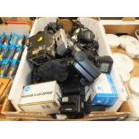 A TRAY OF ASSORTED CAMERAS AND ACCESSORIES TO INCLUDE OLYMPUS, NIKON AND CANON ETC