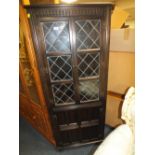 A LEADED CORNER CABINET TOGETHER WITH AN OCCASIONAL TABLE (2)