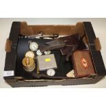 A TRAY OF COLLECTABLES TO INCLUDE FLATWARE, WATCHES, VINTAGE DARTS ETC