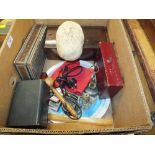 A BOX OF COLLECTABLES TO INCLUDE LIDDED BOXES, GAVEL, ETC